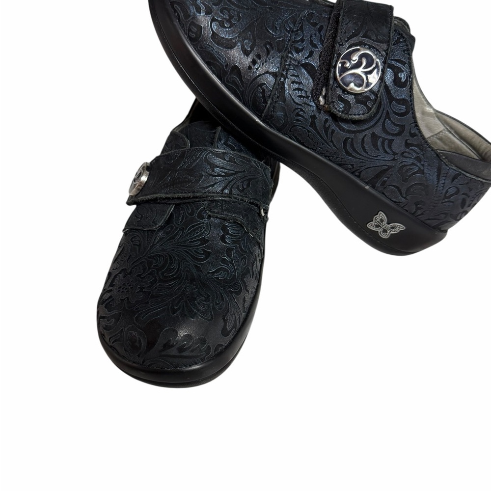 Alegria Black Ortho Slip-On Comfort Shoes with Embossed Detail read story